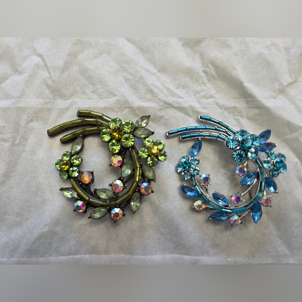 Elegant Floral Crystal Brooch
